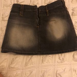Short denim skirt